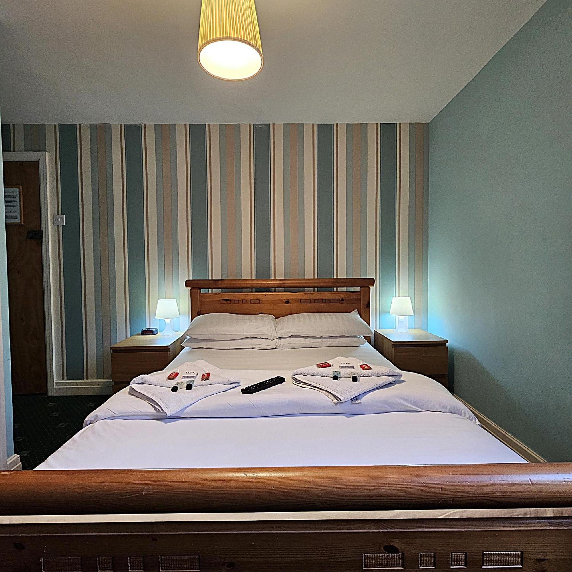 Denville Hotel Блекпул Екстериор снимка